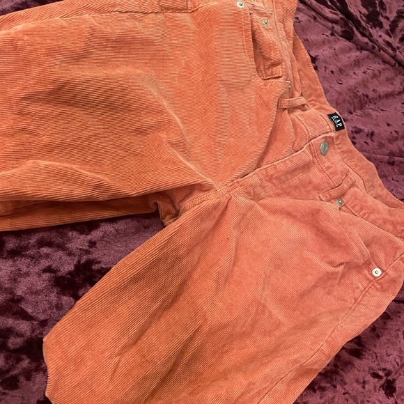 Gap coral, corduroy jeans - Picture 2 of 3